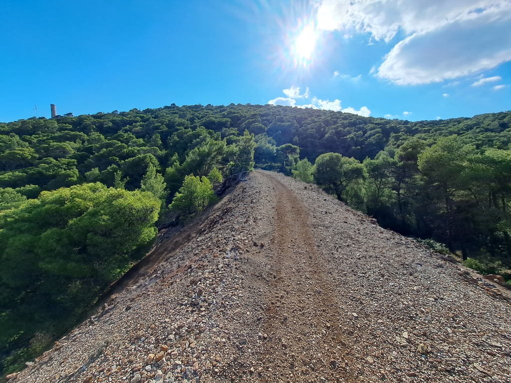 Ancienne voie de chemin de fer en Grèce